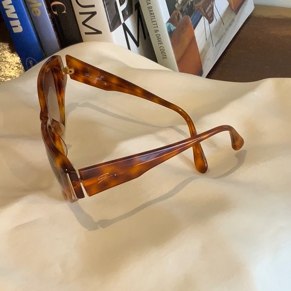Vintage Genny tortoise shell sunglasses - Picture 4 of 12